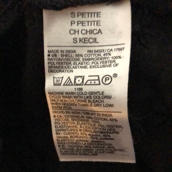 Old Navy Black Blouse with Puff Sleeves - Picture 7 of 8